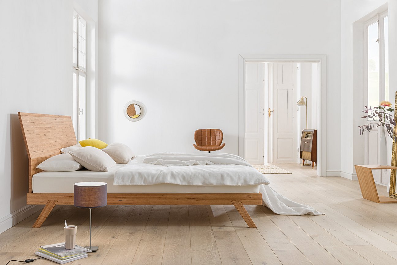 Laria - dormiente Bett aus Massivholz