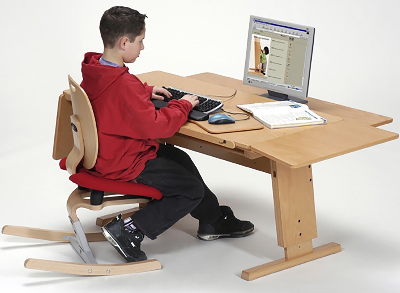 Moizi - Jugendstuhl und Schreibtisch Moizi - Jugendstuhl und Schreibtisch