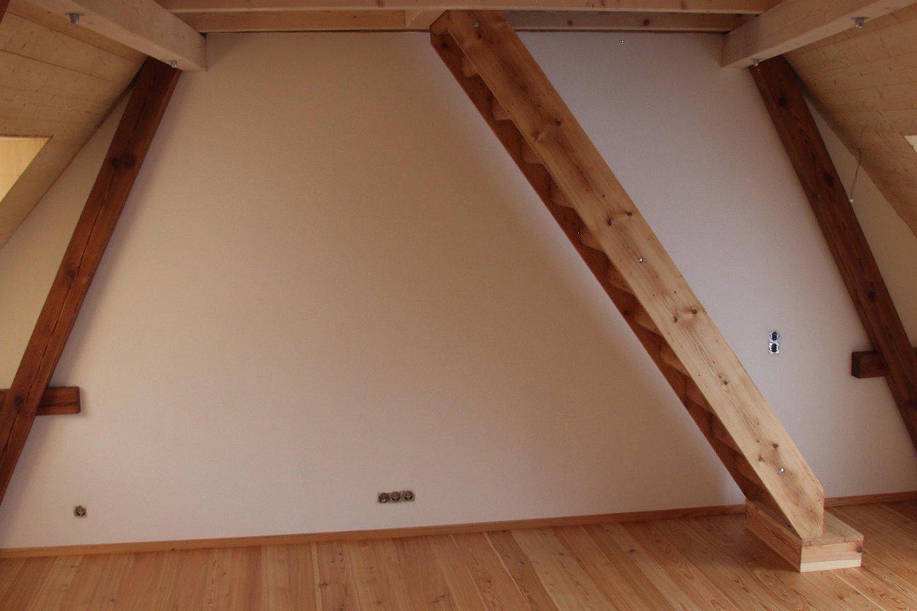 Denkmalschutz - Dachgiebel Sanierung bei historischem Altbau.
