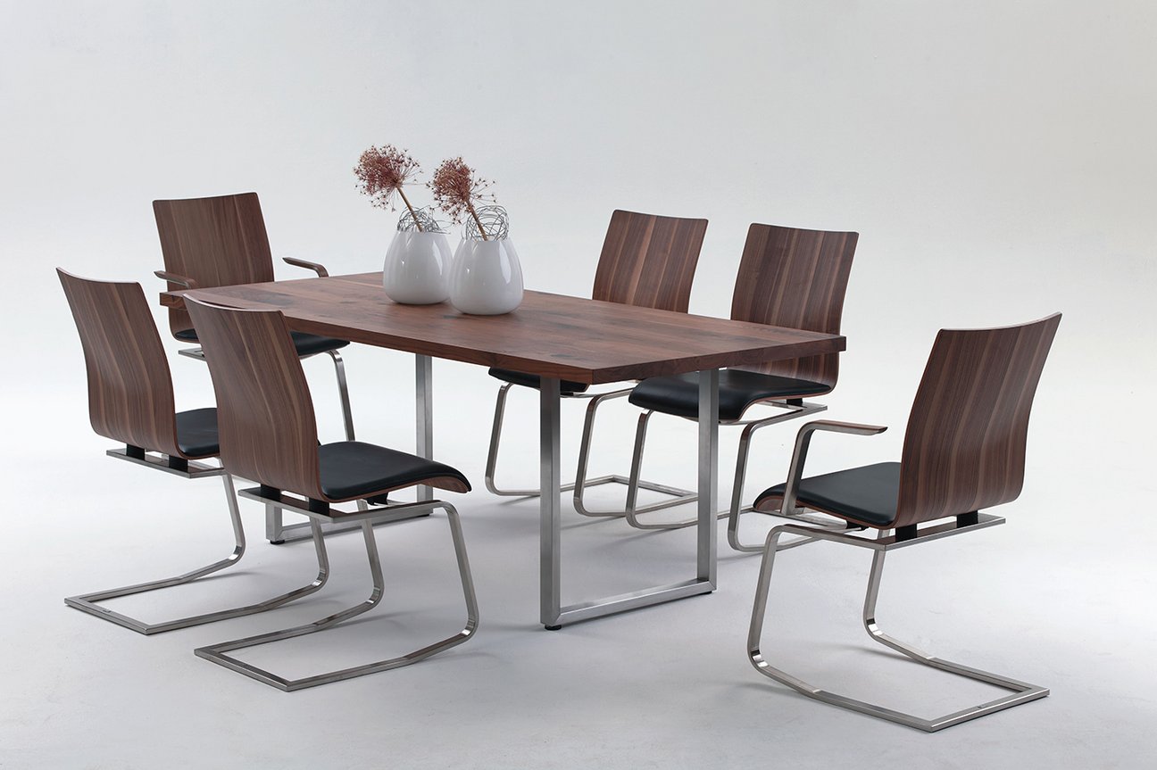 Moizi Stuhl 24 Ensemble mit Tisch Moizi Stuhl 24 Ensemble mit Tisch